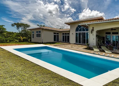 Piscina Modelo California